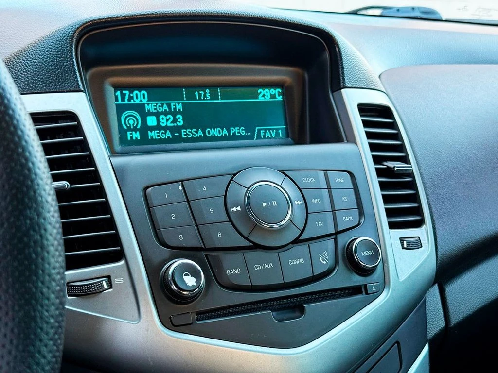 CHEVROLET CRUZE