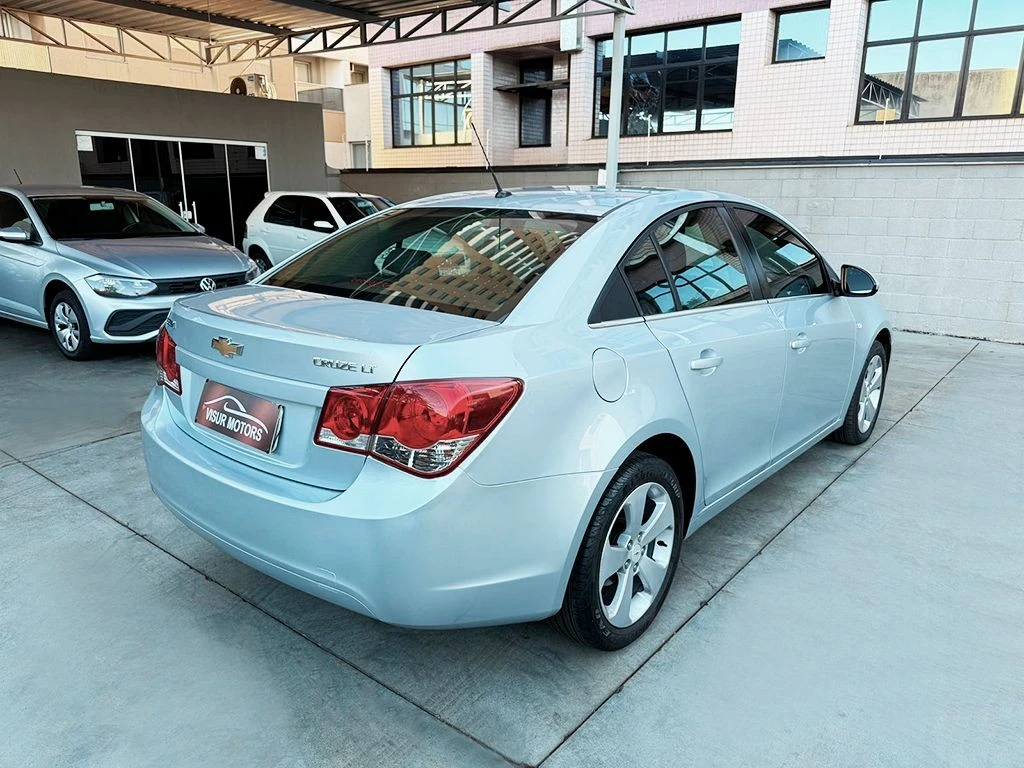 CHEVROLET CRUZE