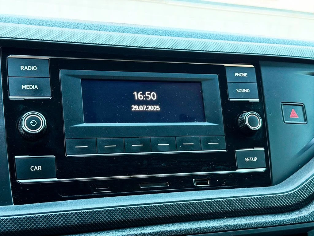 VOLKSWAGEN POLO