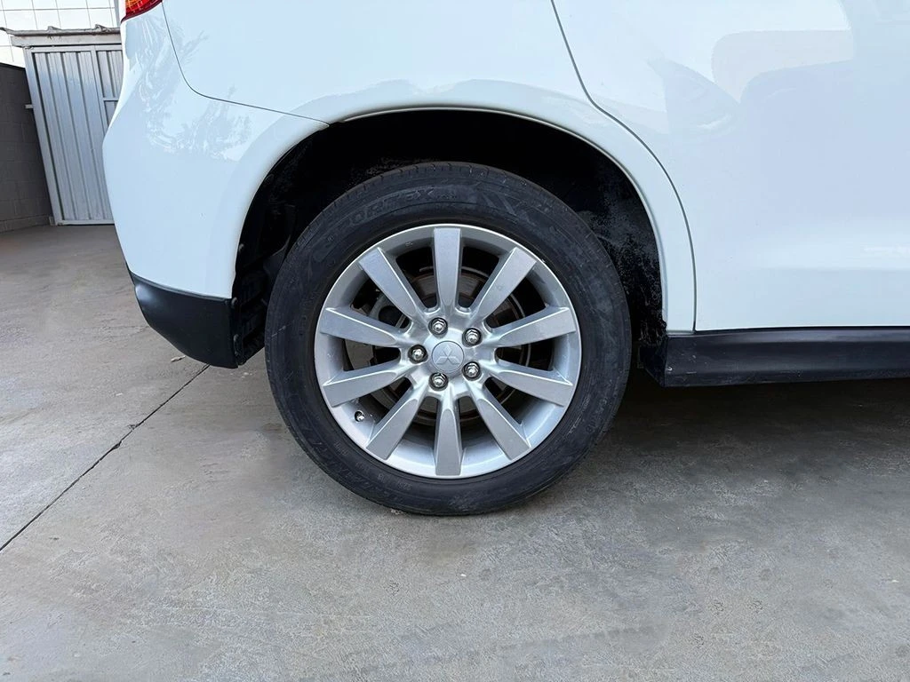 MITSUBISHI ASX