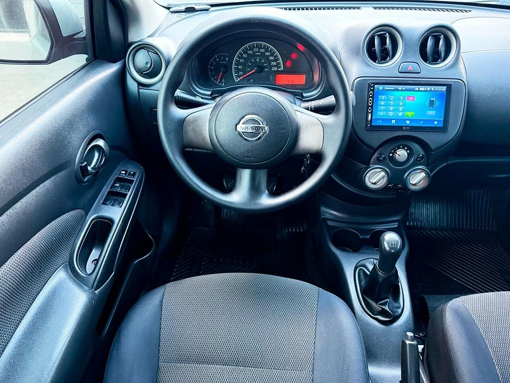 NISSAN VERSA