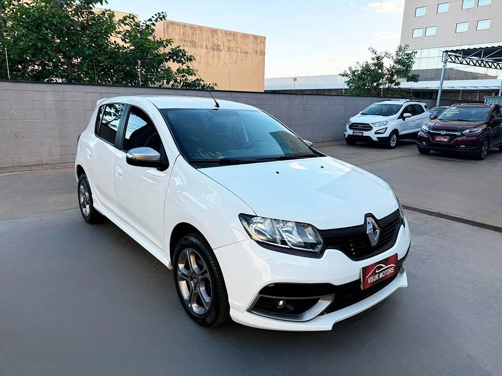 RENAULT SANDERO