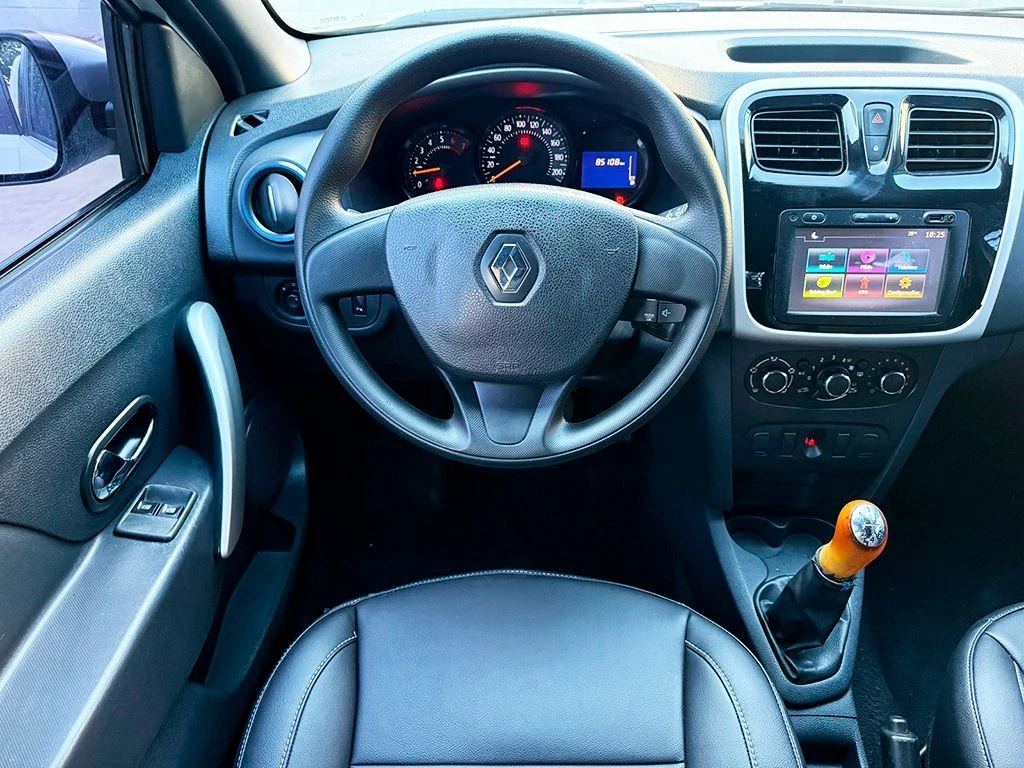 RENAULT SANDERO