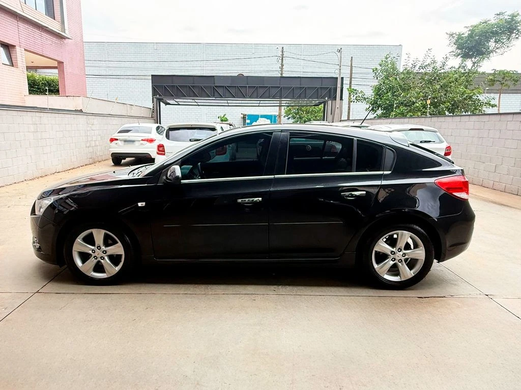 CHEVROLET CRUZE