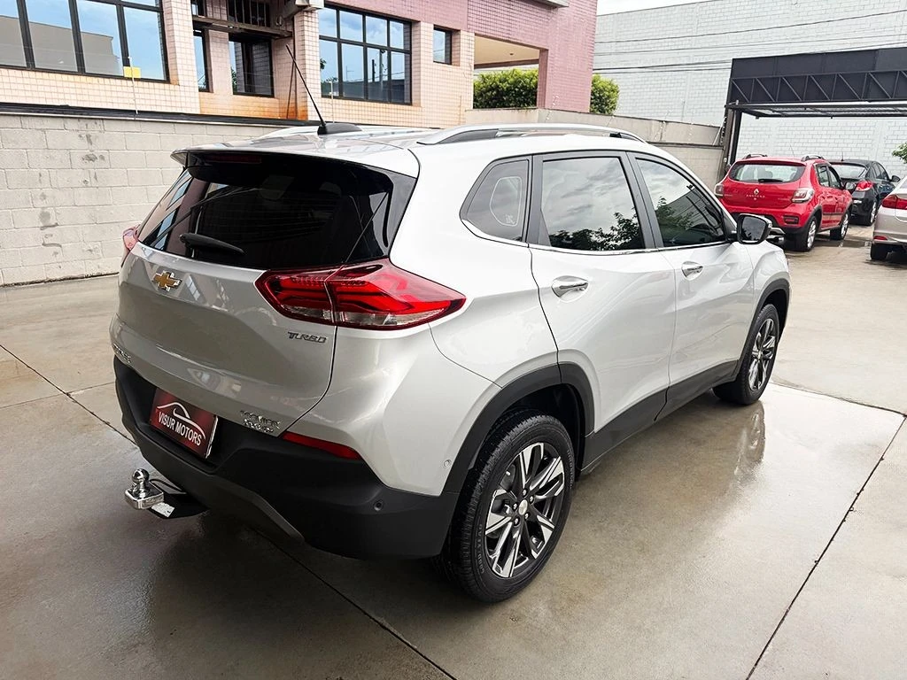 CHEVROLET TRACKER