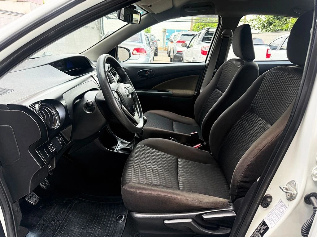 TOYOTA ETIOS
