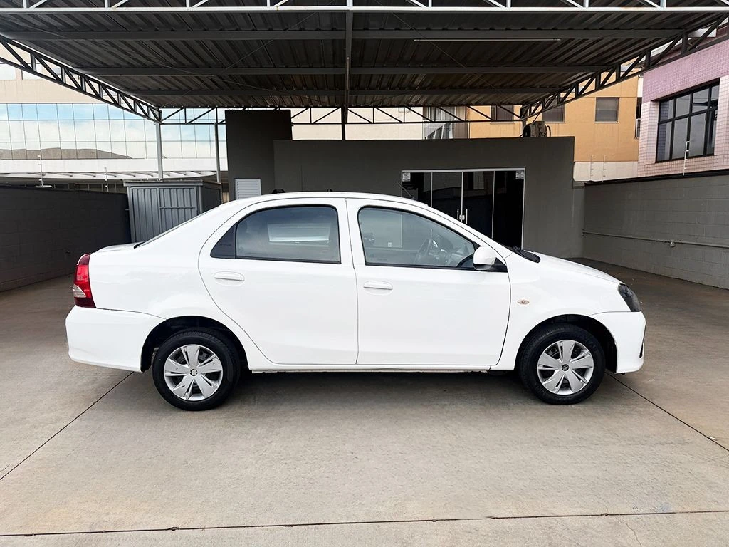 TOYOTA ETIOS