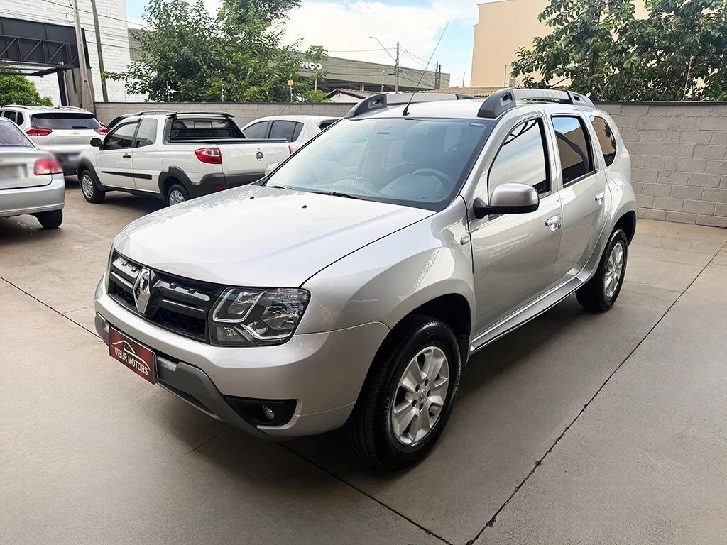 RENAULT DUSTER