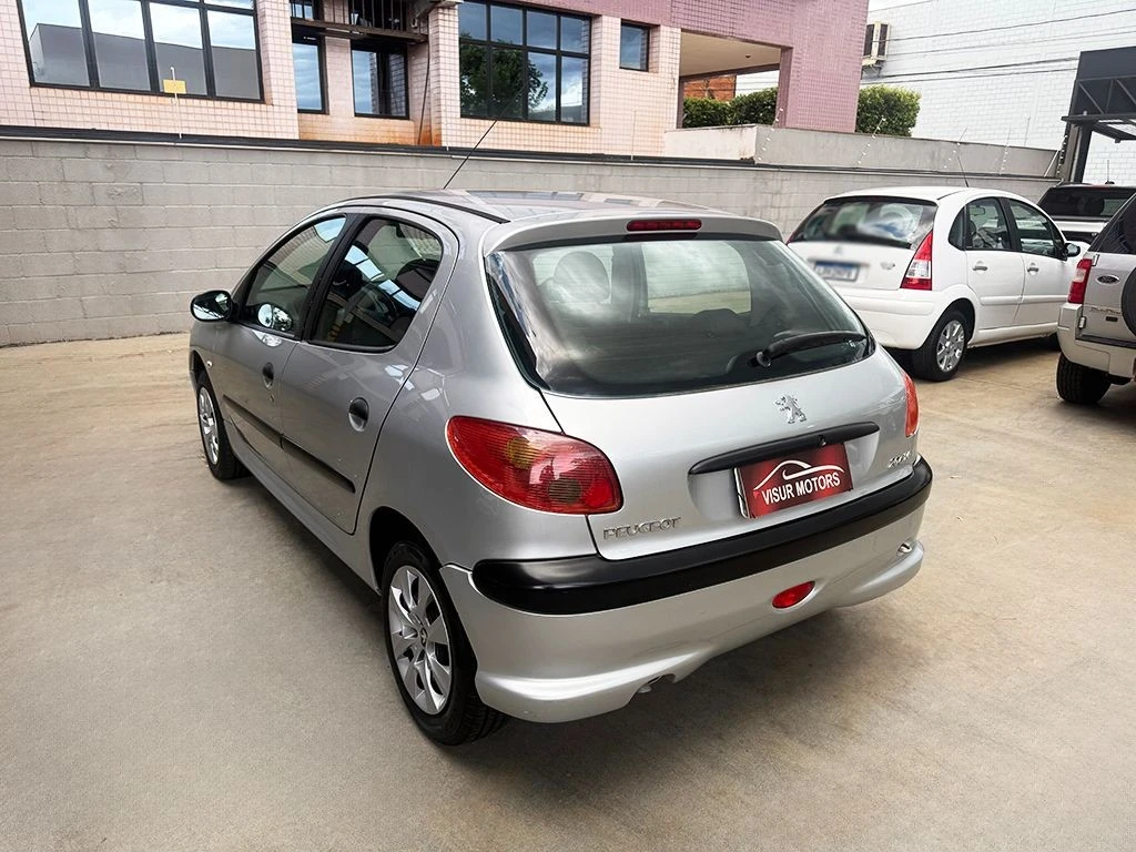 PEUGEOT 206