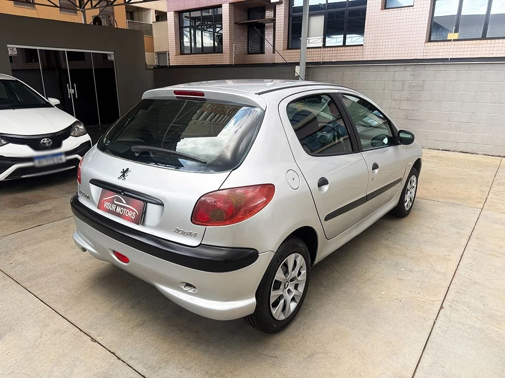 PEUGEOT 206