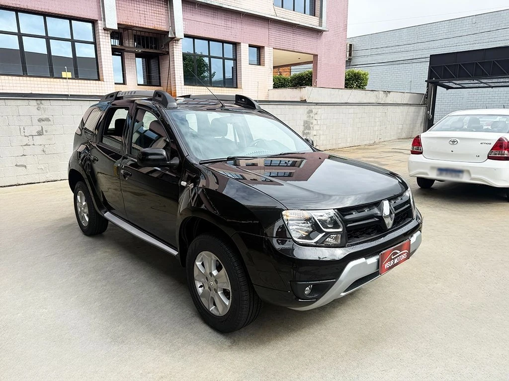 RENAULT DUSTER