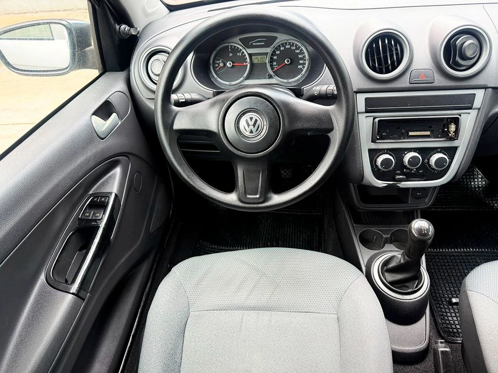 VOLKSWAGEN GOL