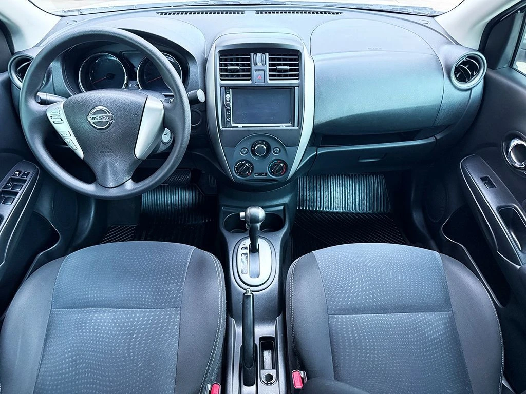 NISSAN VERSA