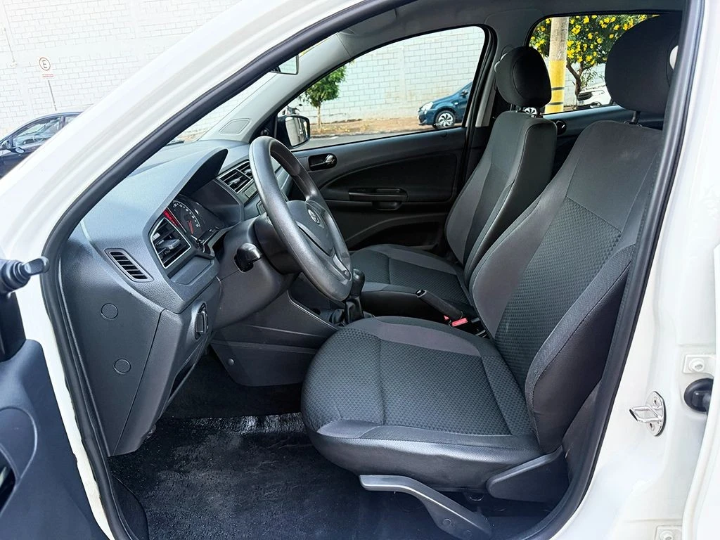 VOLKSWAGEN VOYAGE