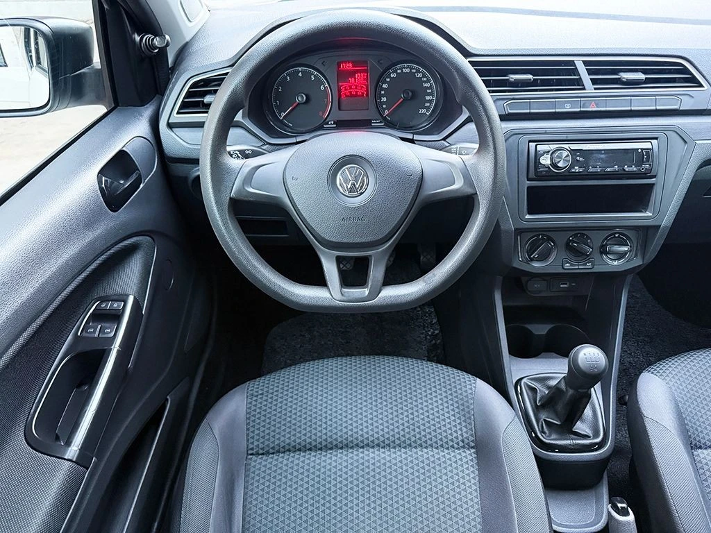 VOLKSWAGEN VOYAGE