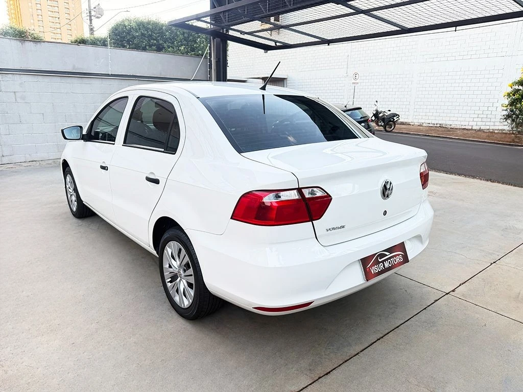 VOLKSWAGEN VOYAGE