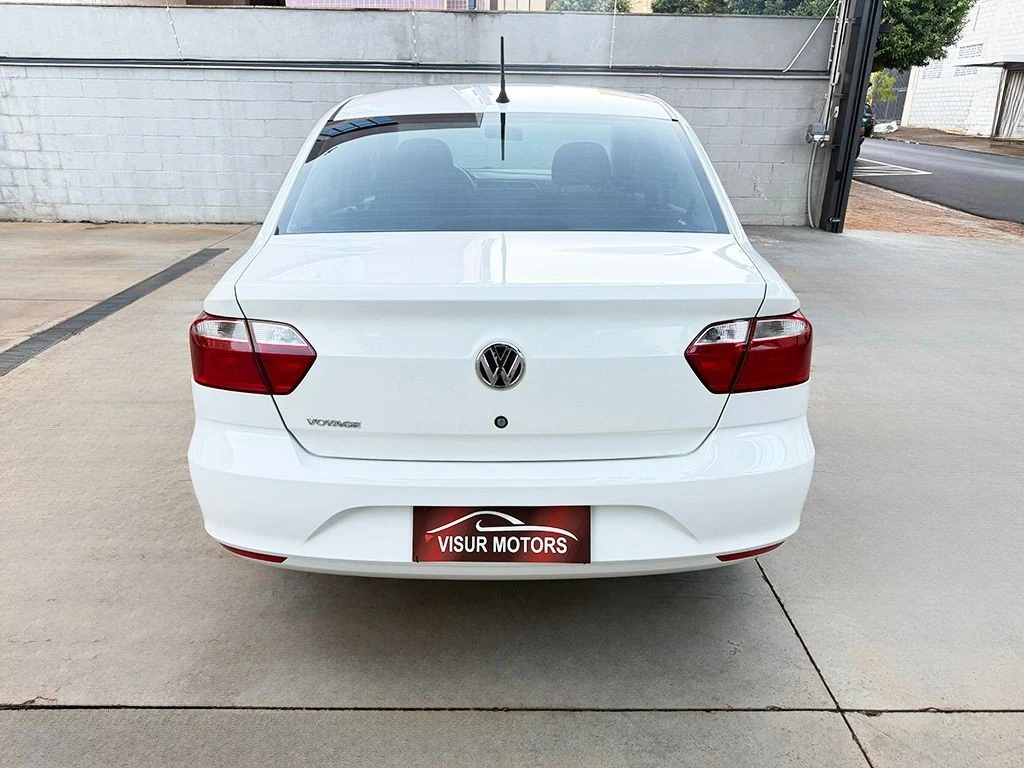 VOLKSWAGEN VOYAGE