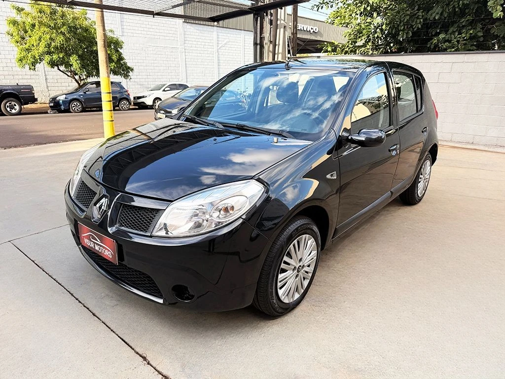 RENAULT SANDERO