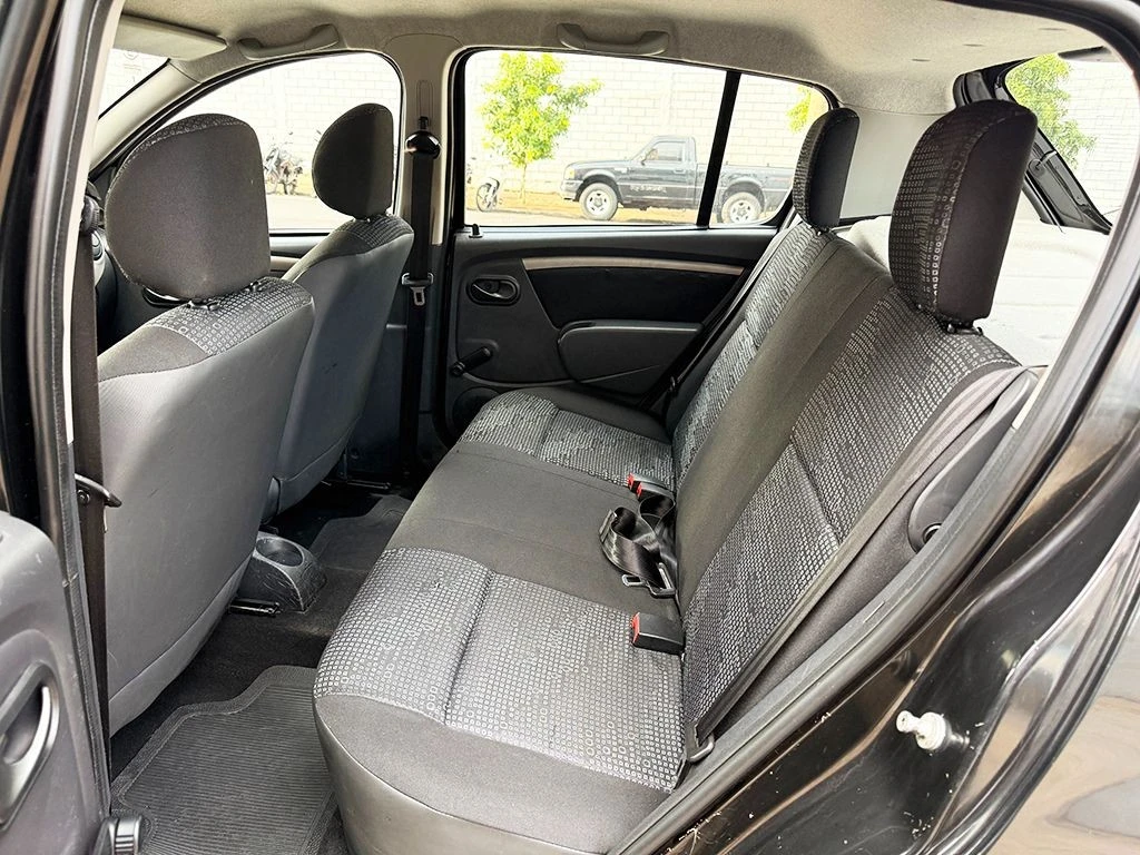 RENAULT SANDERO