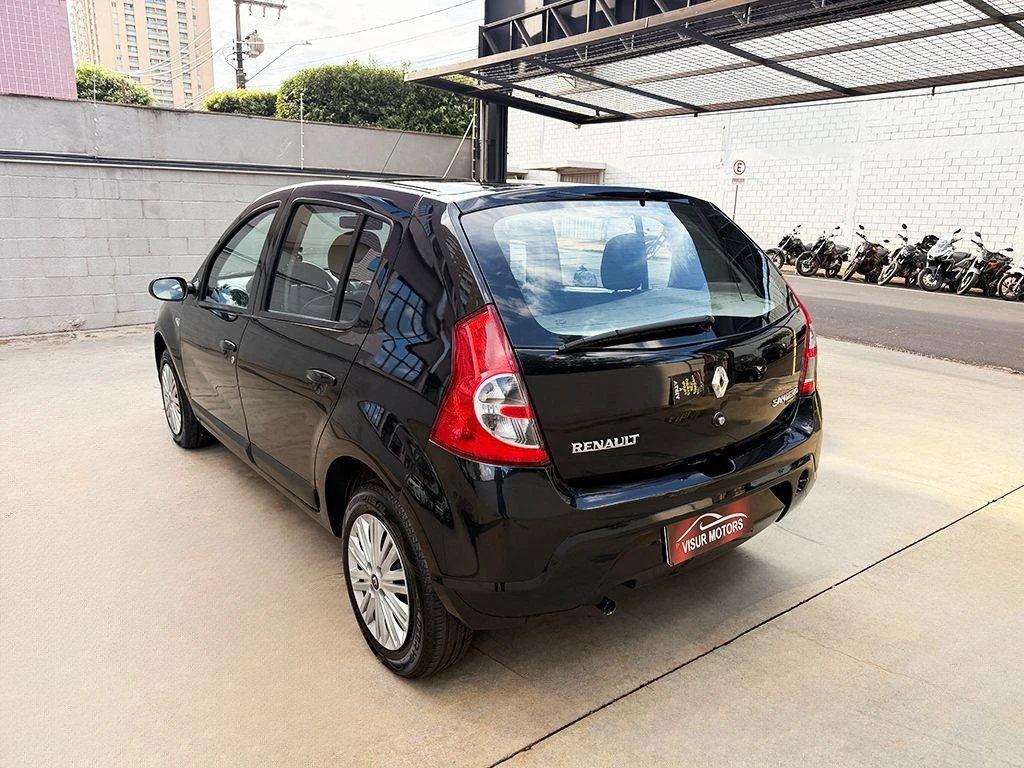 RENAULT SANDERO