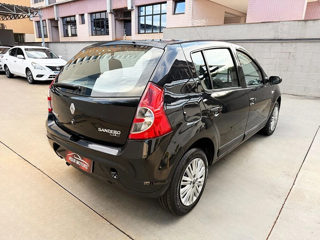 RENAULT SANDERO