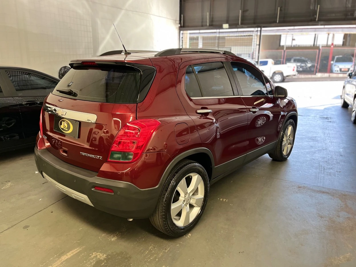 CHEVROLET TRACKER