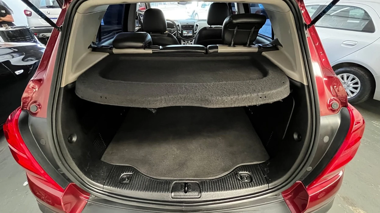 CHEVROLET TRACKER