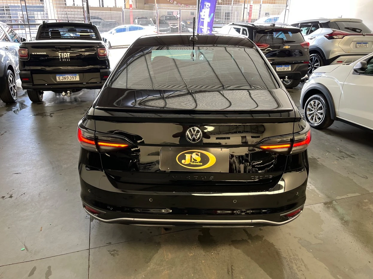 VOLKSWAGEN VIRTUS