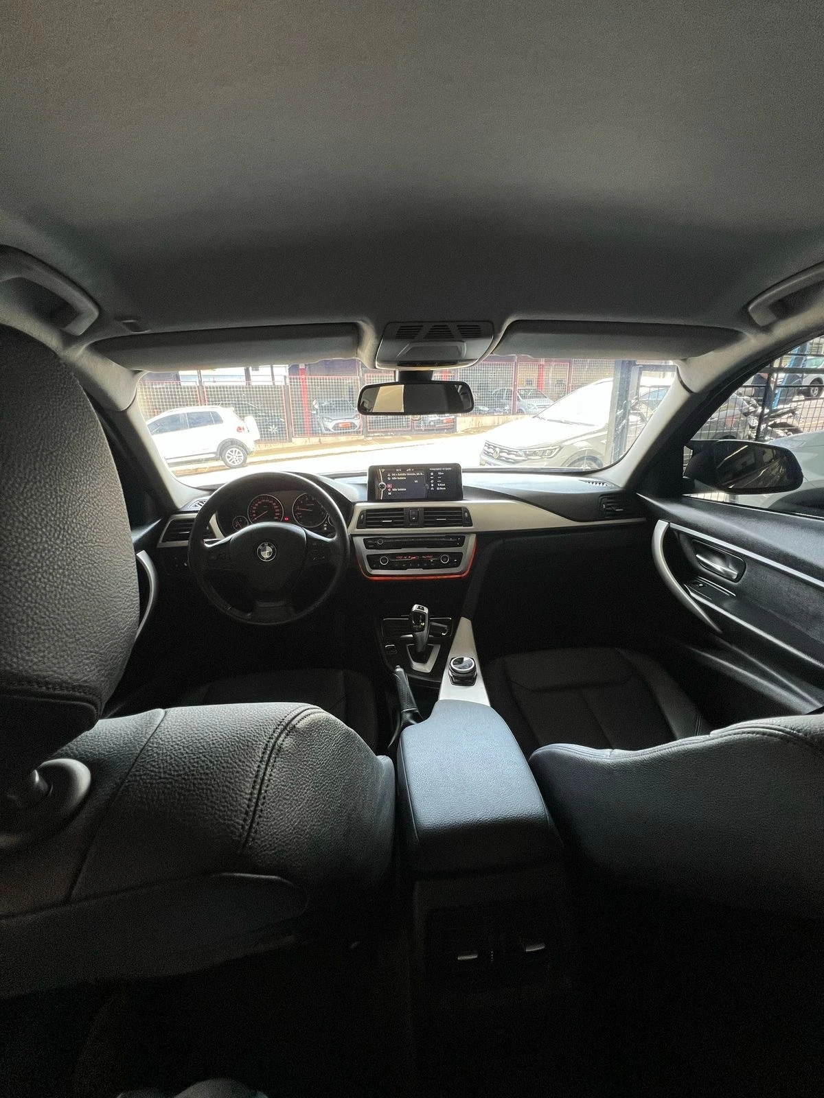 BMW 320I
