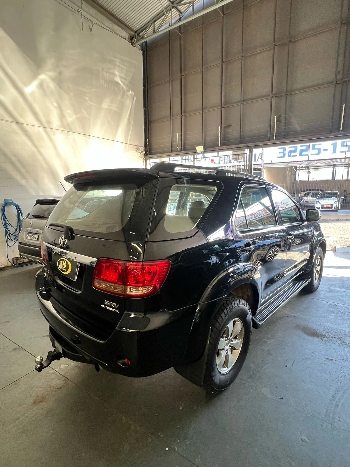 TOYOTA HILUX SW4