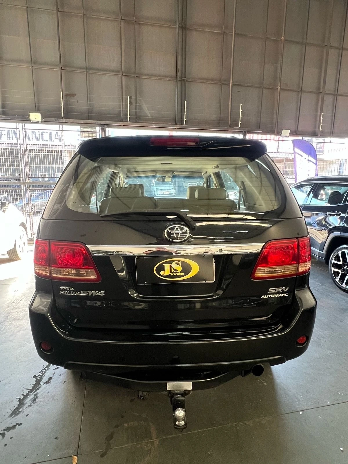 TOYOTA HILUX SW4