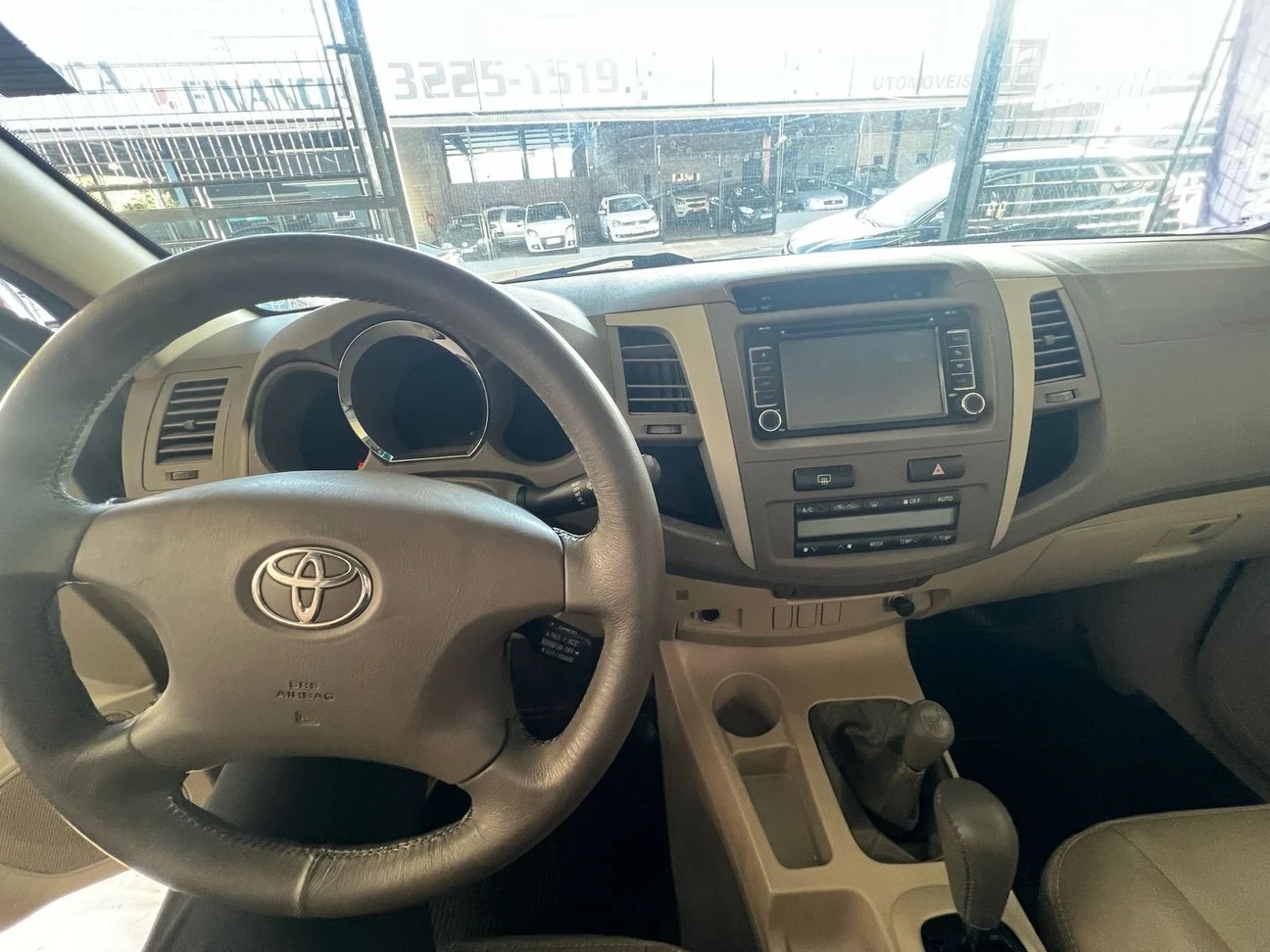 TOYOTA HILUX SW4