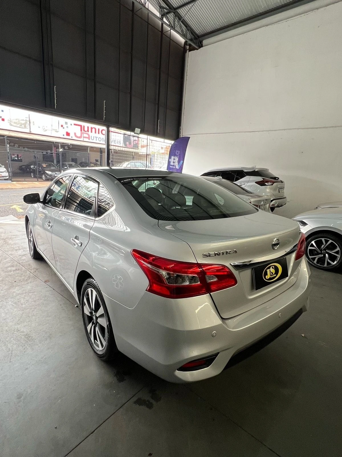 NISSAN SENTRA