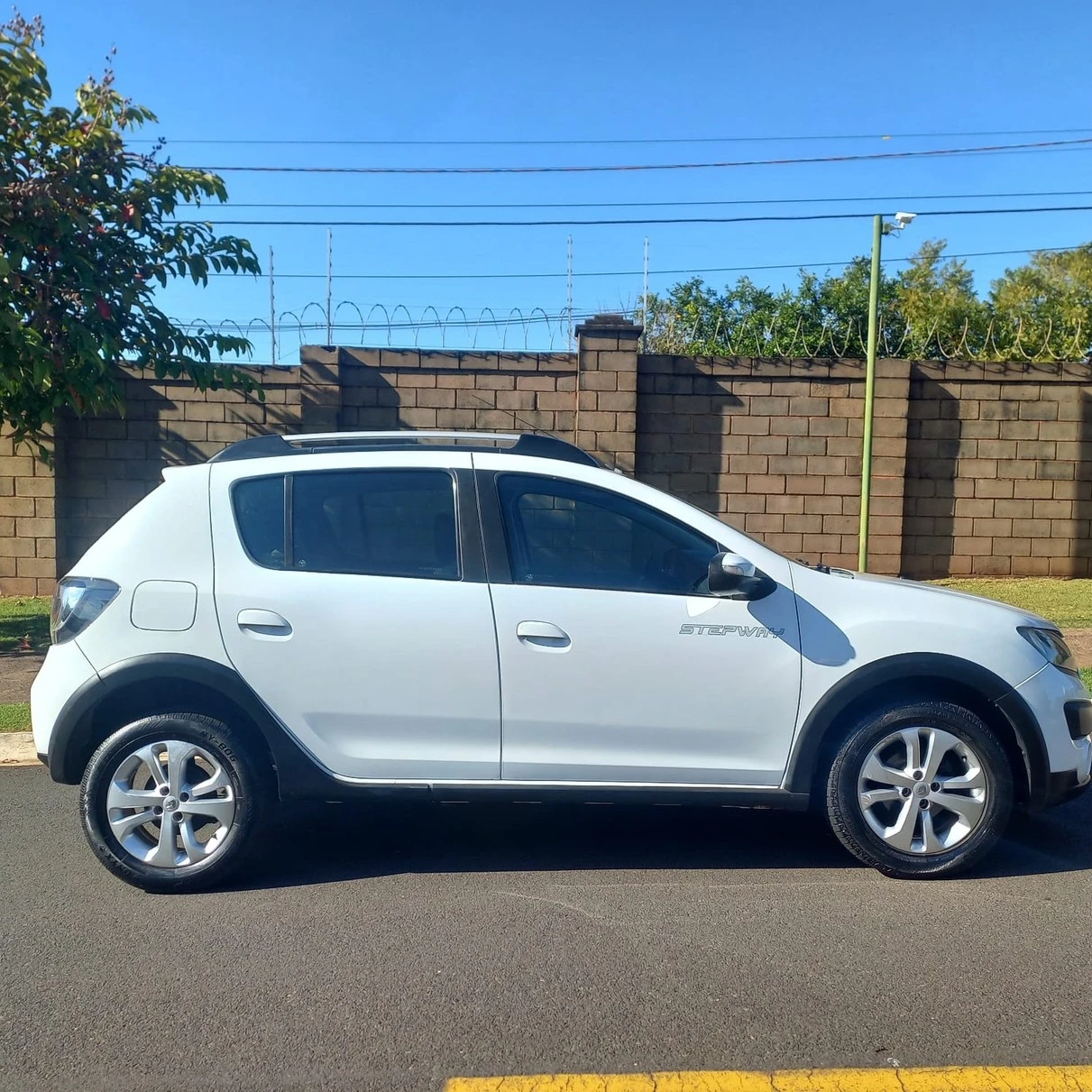 RENAULT SANDERO