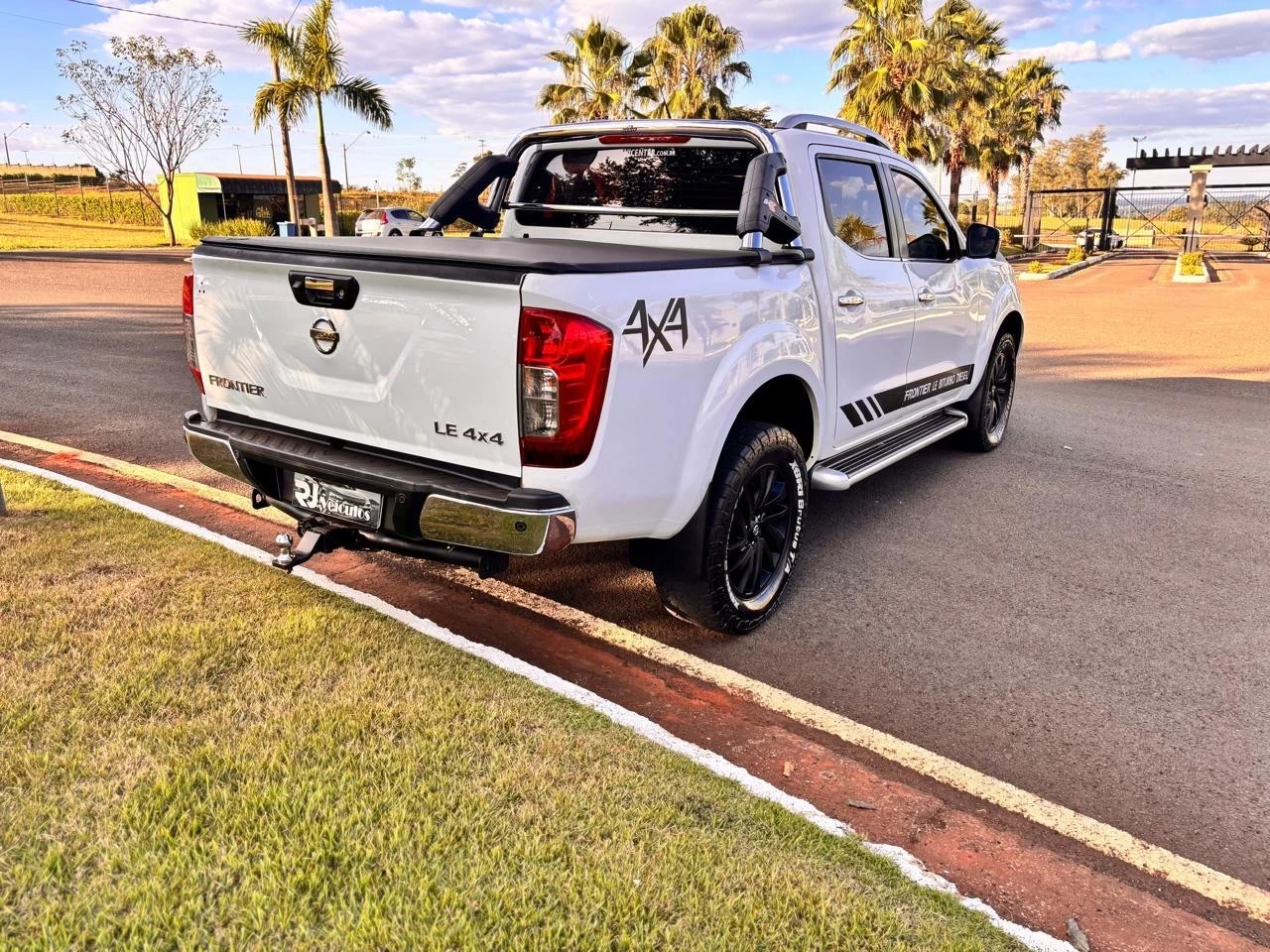 NISSAN FRONTIER