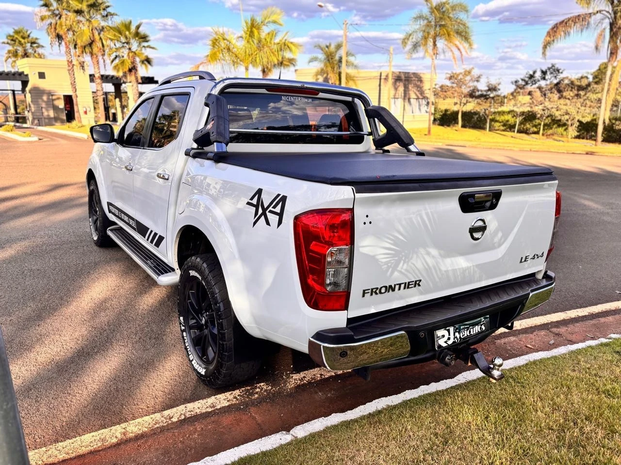 NISSAN FRONTIER