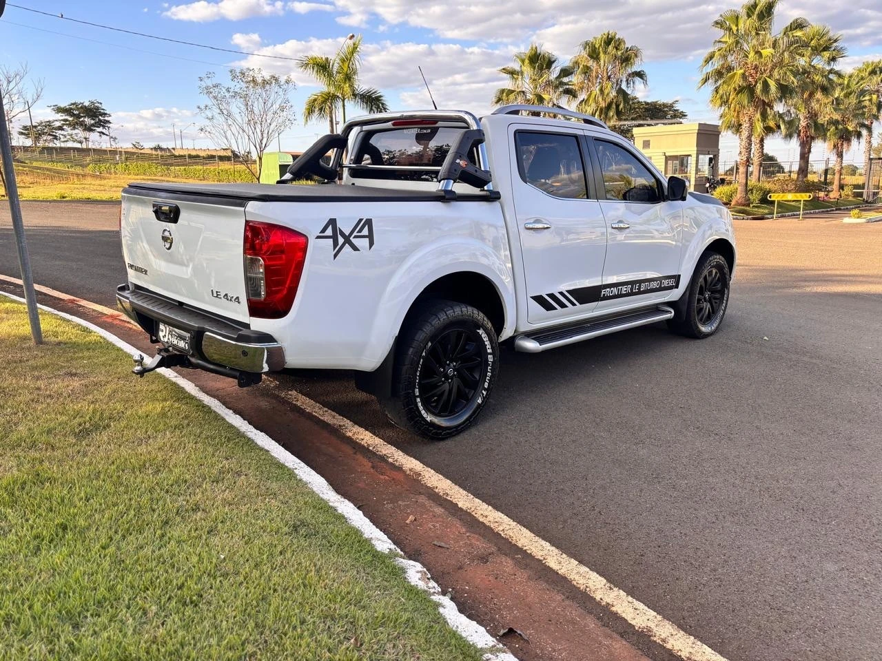 NISSAN FRONTIER