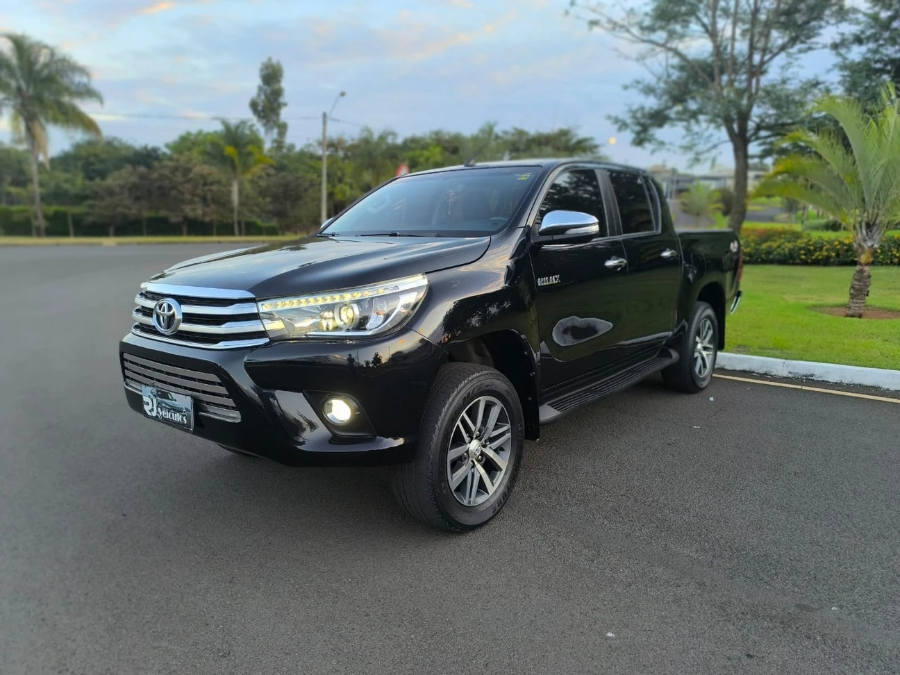 TOYOTA HILUX