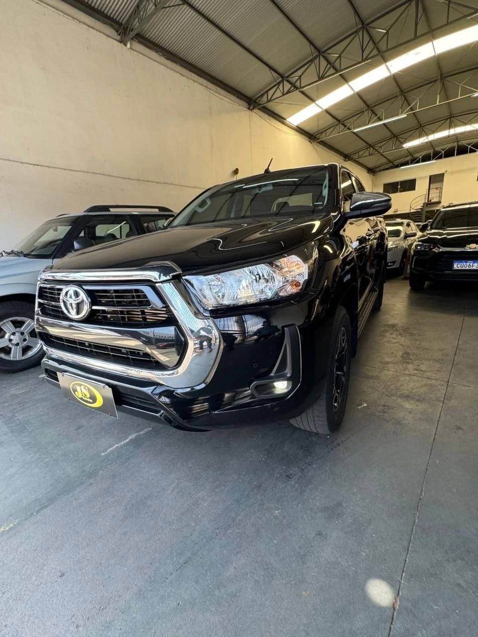 TOYOTA HILUX