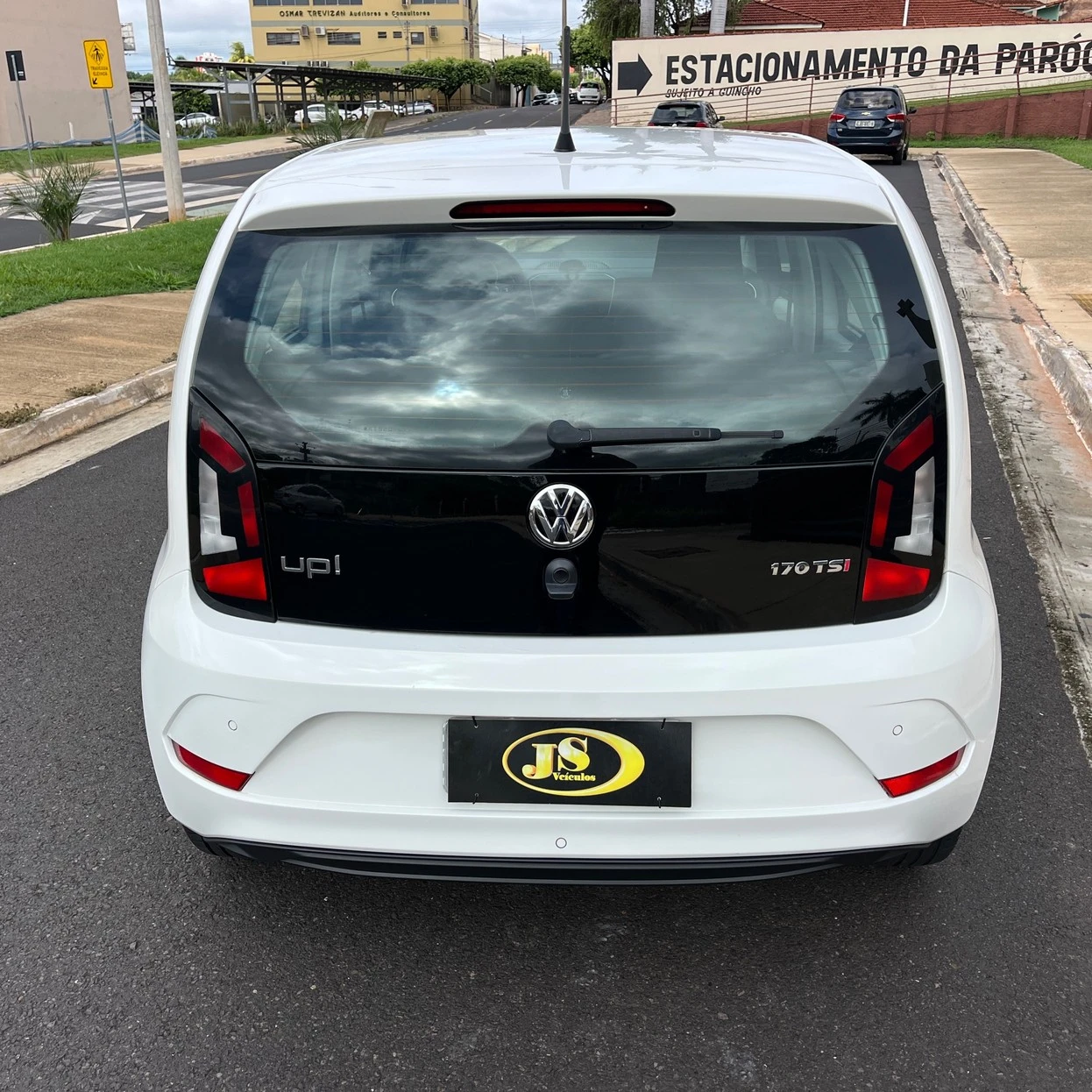VOLKSWAGEN UP