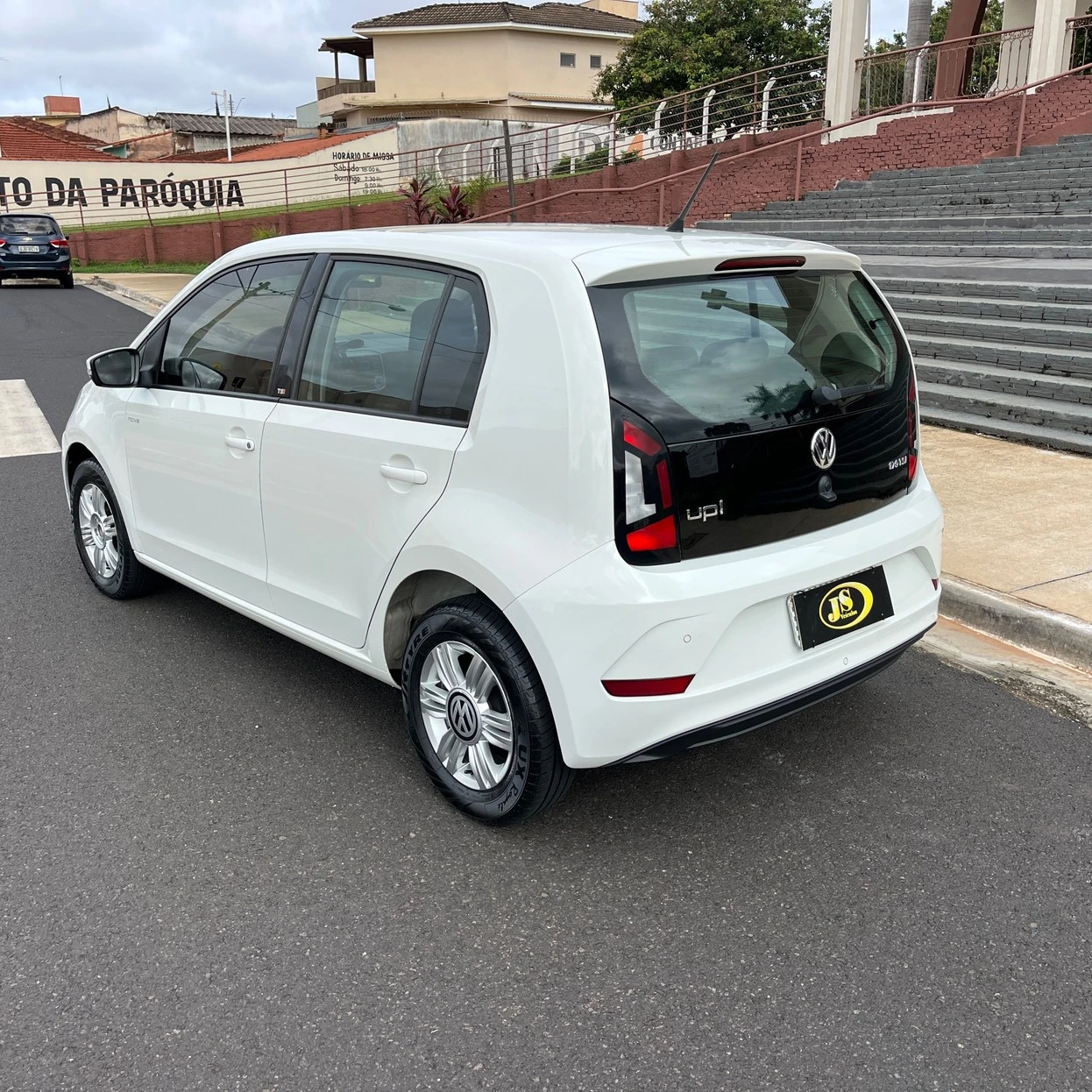 VOLKSWAGEN UP
