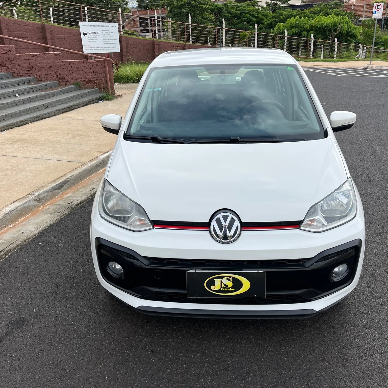 VOLKSWAGEN UP
