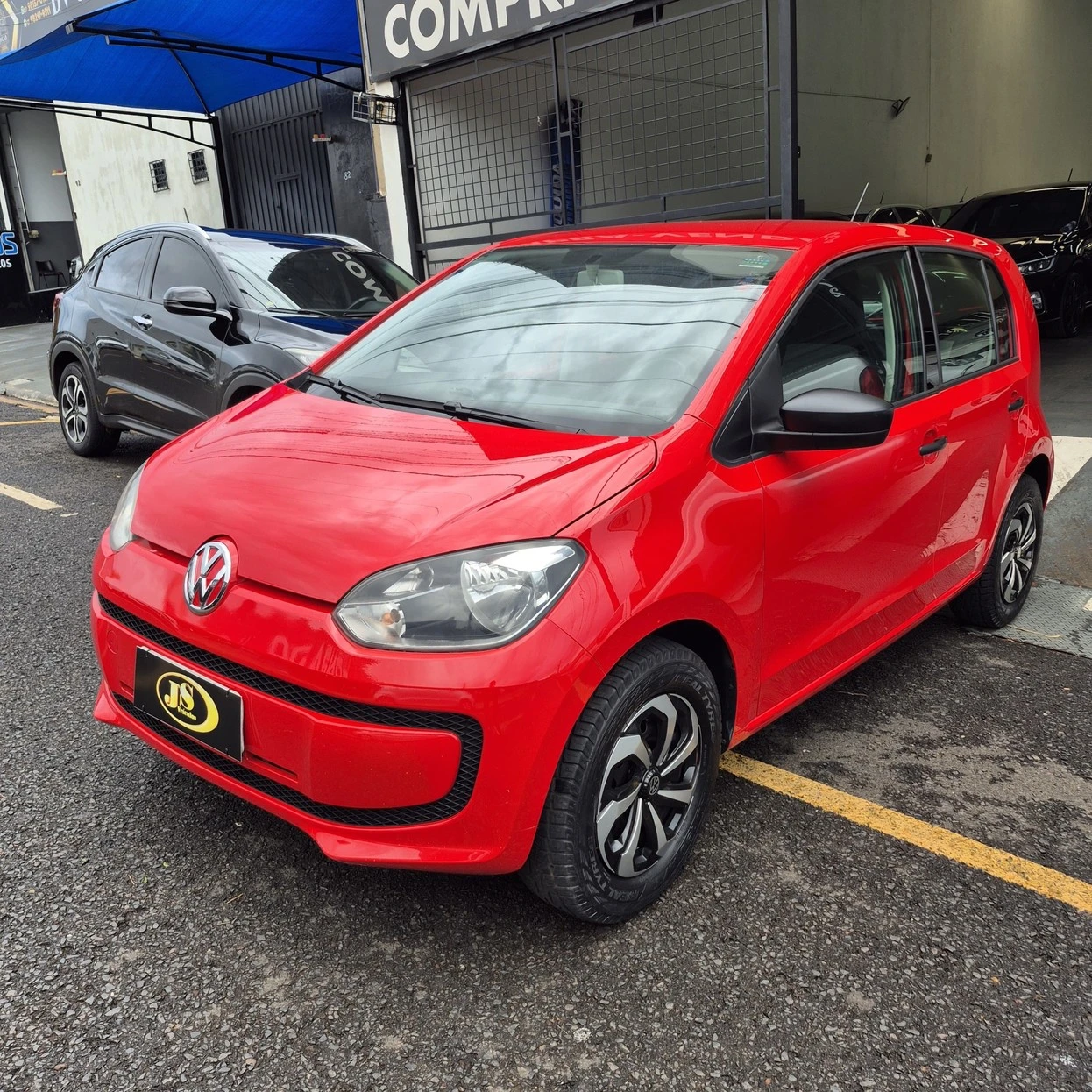 VOLKSWAGEN UP
