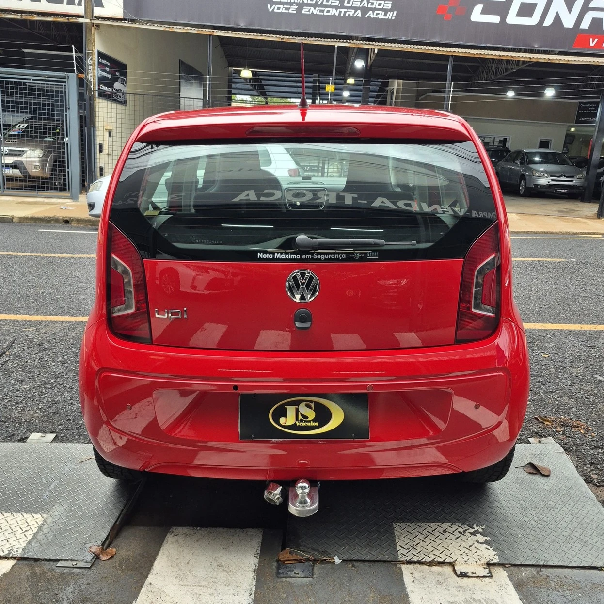 VOLKSWAGEN UP