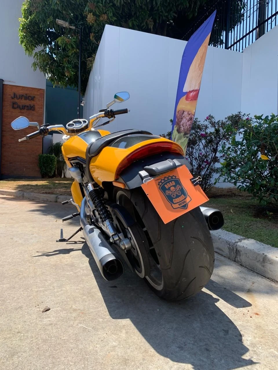 HARLEY-DAVIDSON V ROD MUSCLE