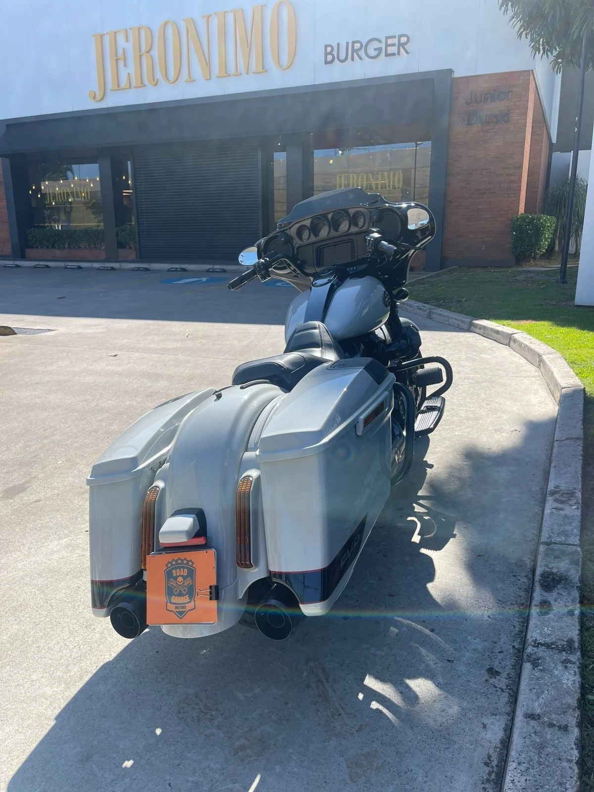 HARLEY-DAVIDSON CVO STREET GLIDE