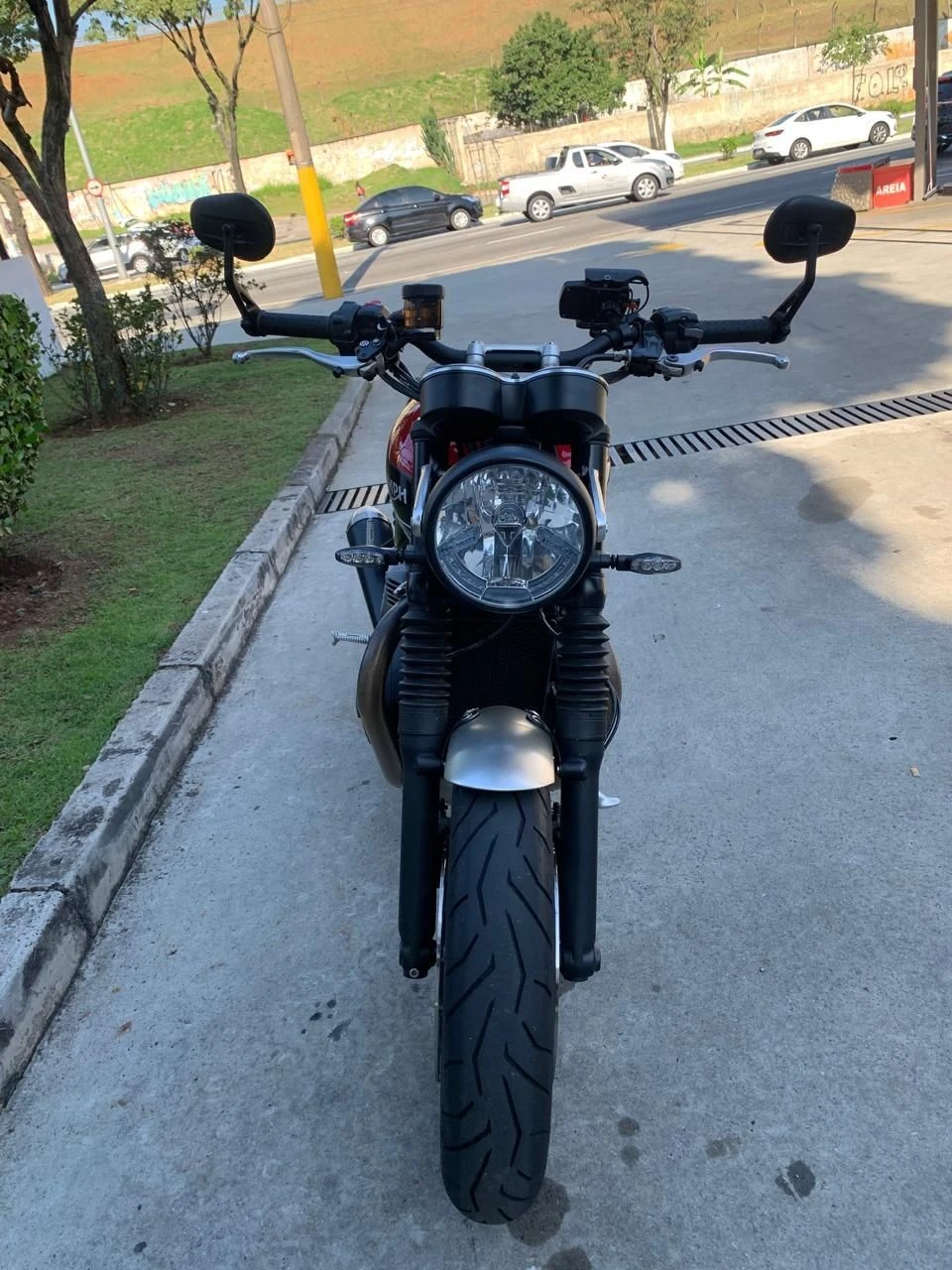 TRIUMPH SPEED TWIN 