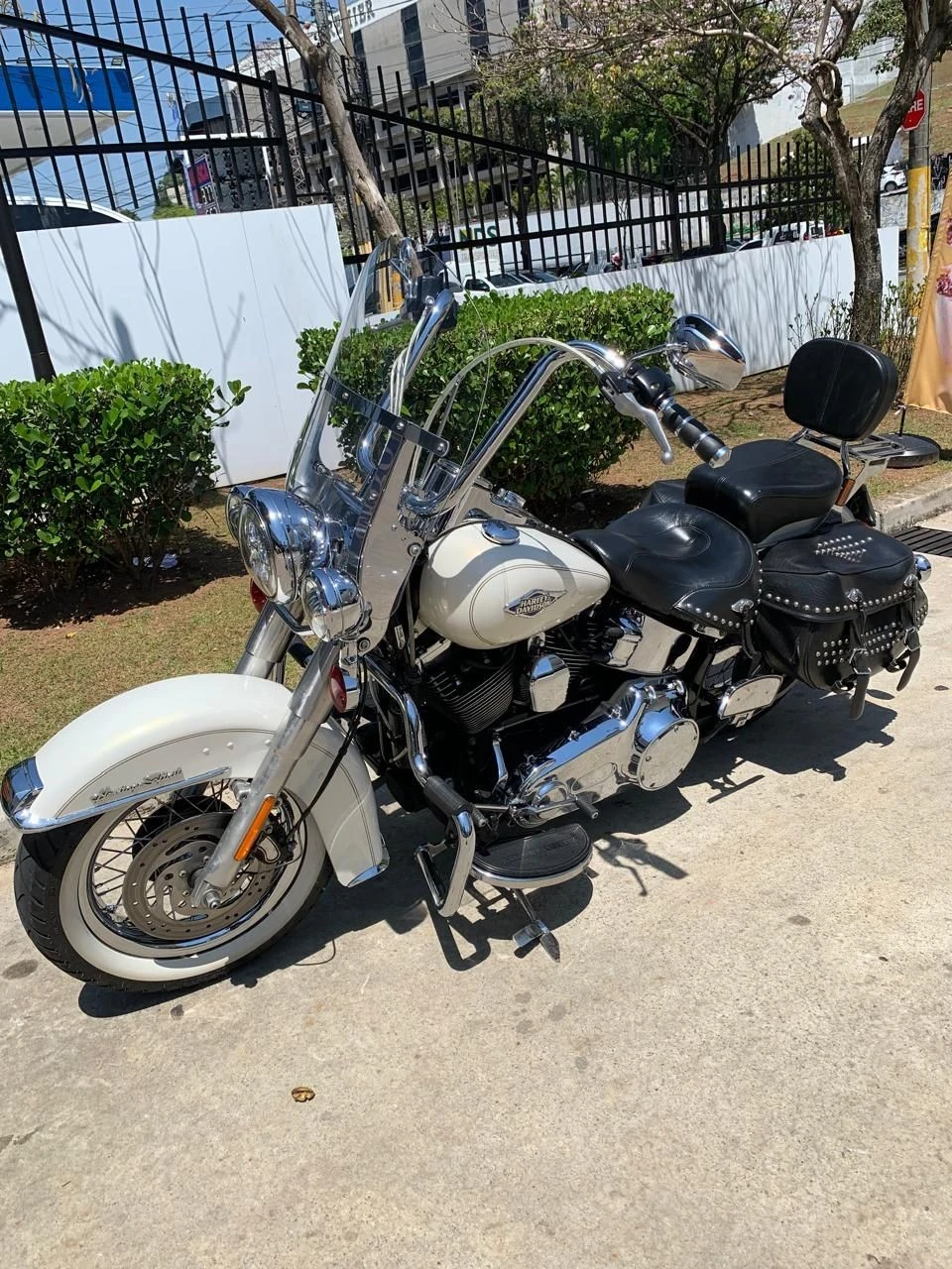 HARLEY-DAVIDSON SOFTAIL HERITAGE CLASSIC