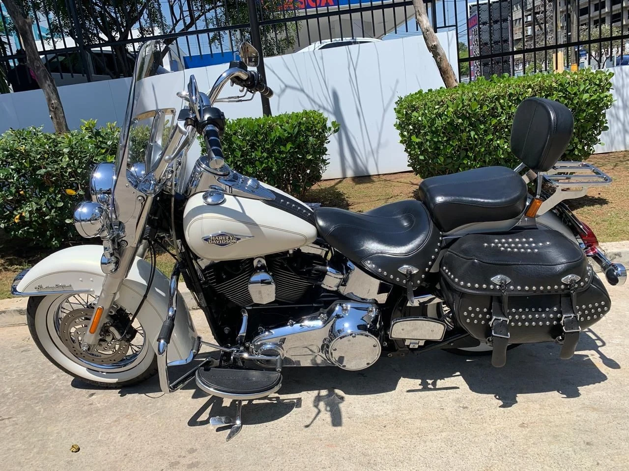 HARLEY-DAVIDSON SOFTAIL HERITAGE CLASSIC