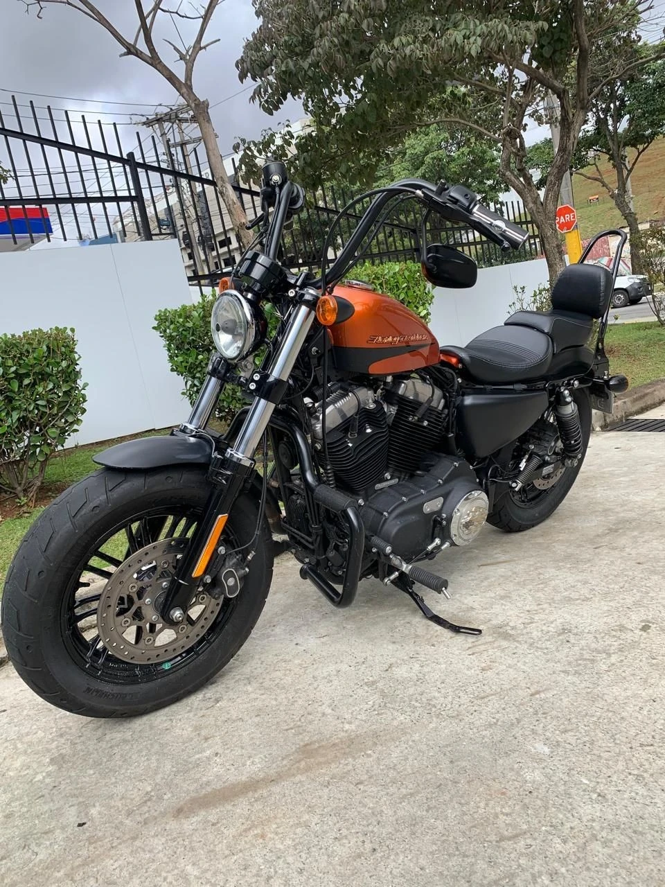 HARLEY-DAVIDSON SPORTSTER FORTY-EIGHT